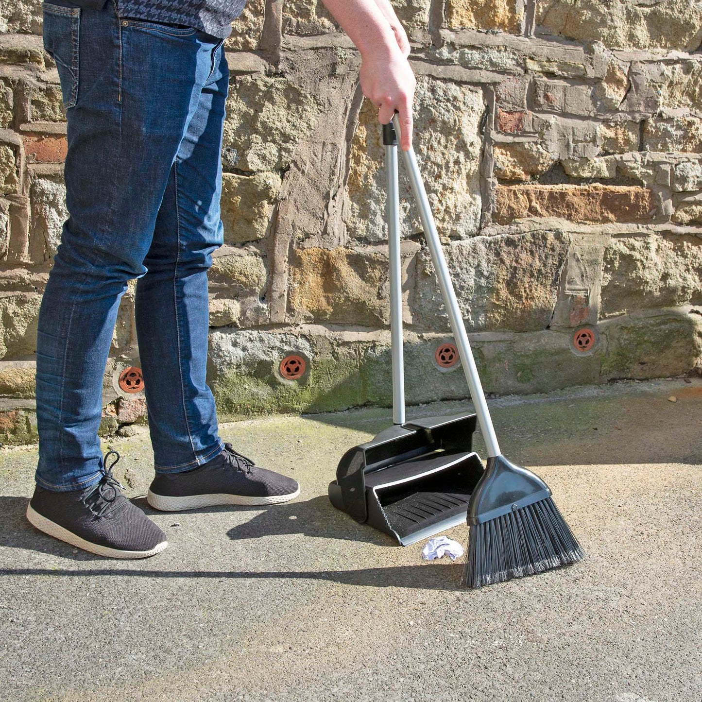 Lobby Dustpan & Brush Contract