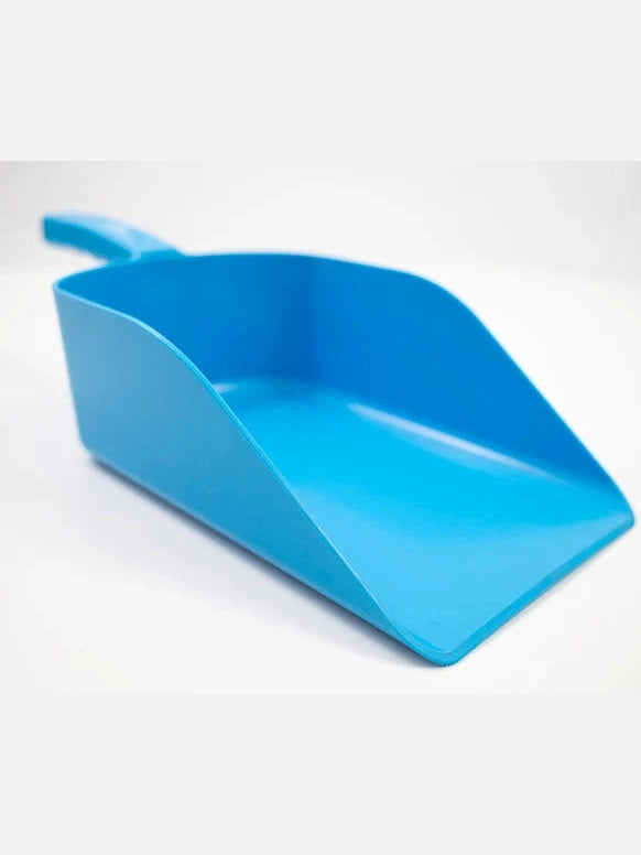 LARGE SEAMLESS HAND SCOOP